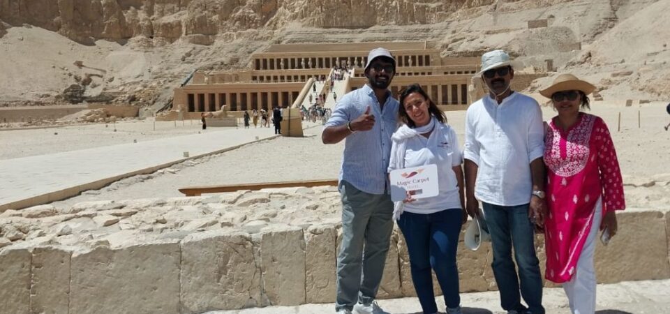 tourists at the temple of Hatshepsut