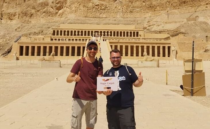 tourists at mortuary temple of Hatshepsut